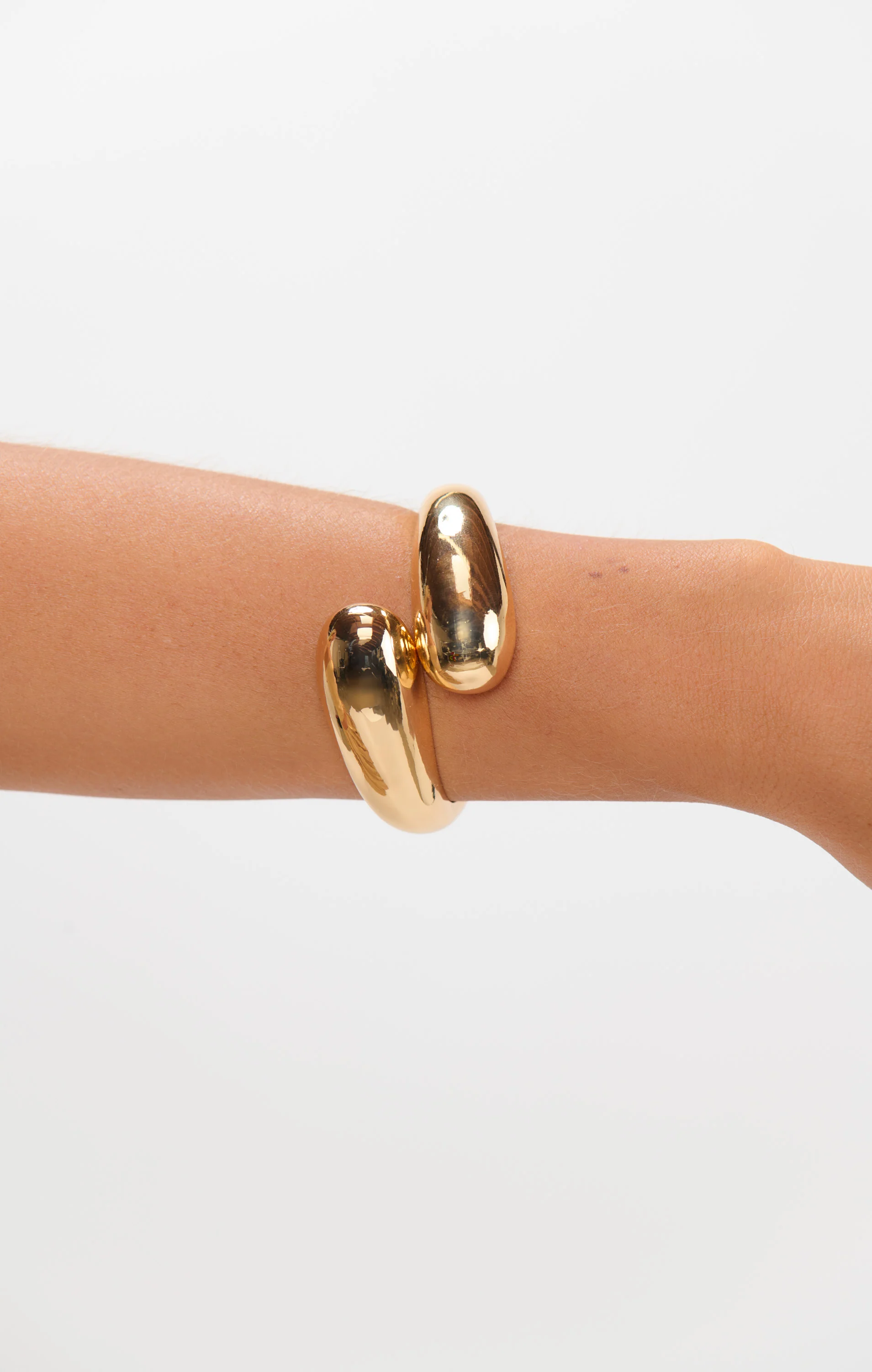 Tatum Bangle ~ Gold